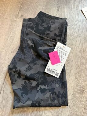 lululemon athletica Gray & Black Camo-Print Leggings